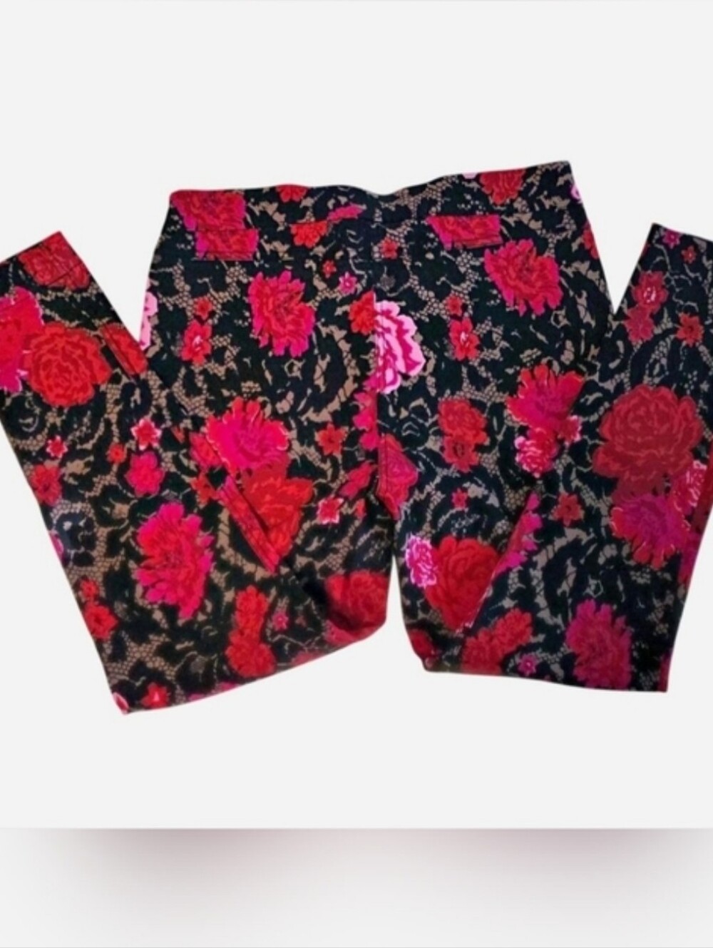 Venus Red/Black/Pink Floral & Lace Print Leggings Size L Stretchy Flattering - Picture 9 of 9